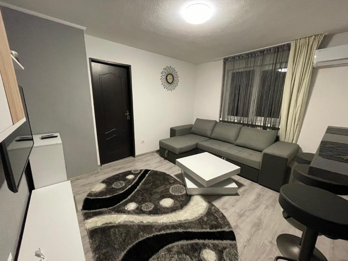 T&T Apartman Praid Eksteriør bilde